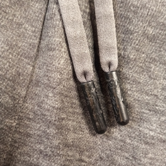 LULULEMON MEN'S SHORTS - Picture 14 of 15